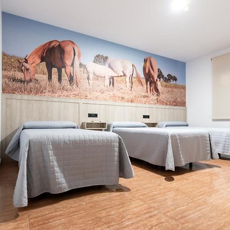 Hostal Vinuela San Pedro de Merida Extérieur photo
