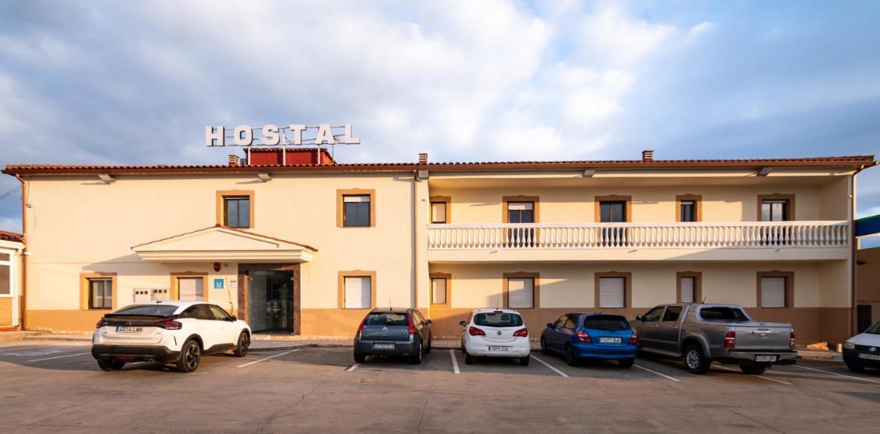 Hostal Vinuela San Pedro de Merida Extérieur photo